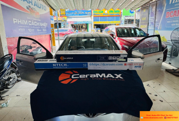 Dcar Auto dán phim cách nhiệt xe ô tô