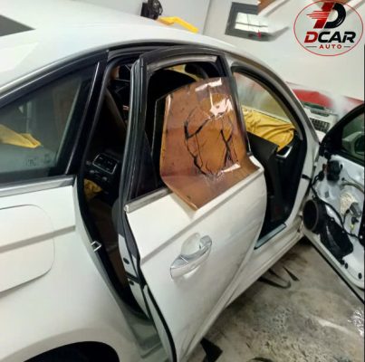 Dán phim cách nhiệt 3M ở Củ Chi tại Dcar Auto địa chỉ dán phim cách nhiệt ô tô chính hãng.
