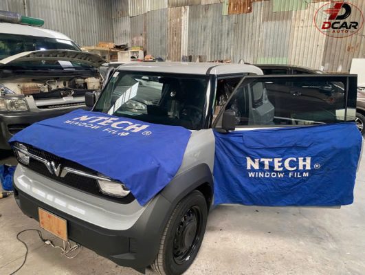 Dán kính cách nhiệt ô tô quận 12 phim cách nhiệt 3M,NTECH và Ceramax chính hãng