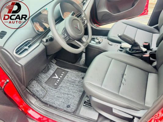 Thảm lót sàn Vinfast VF5 chất liệu nhựa cao cấp