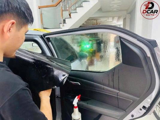 Phim cách nhiệt nào tốt cho Vinfast VF5