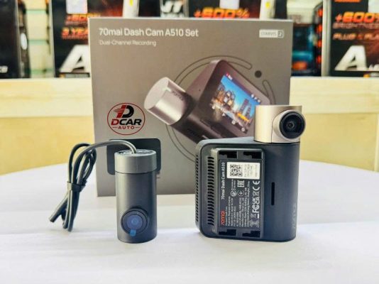 Lắp camera ghi hình trước sau xe ô tô.