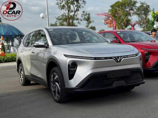 Dán phim cách nhiệt Vinfast Limo Green