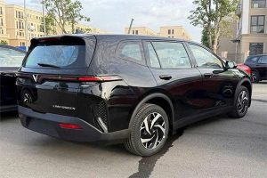 Dán phim cách nhiệt Vinfast Limo Green