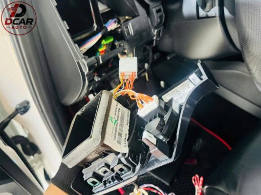 Địa chỉ độ Gập gương tự động Ford Everest