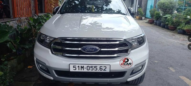 Mặt ca lăng zin Ford Everest 2020