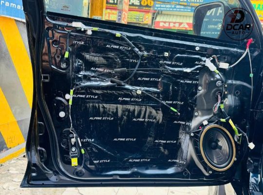 Dán cách âm nâng cấp âm thanh ô tô tại Thành Phố Hồ Chí Minh