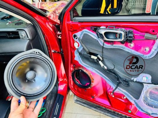 Hệ thống loa zin xe ô tô âm thanh mỏng,yếu nên nâng cấp âm thanh cao cấp cho ô tô.