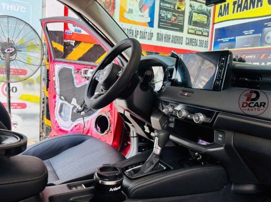 Dcar Auto thi công âm thanh xe hơi chuyên nghiệp ở TP.HCM