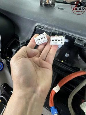 Nâng cấp âm thanh Hyundai Tucson cắm giắc zin theo xe.