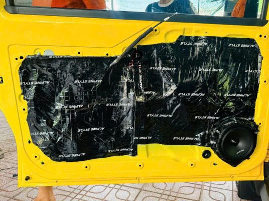 Cách âm cửa cho Vinfast VF3