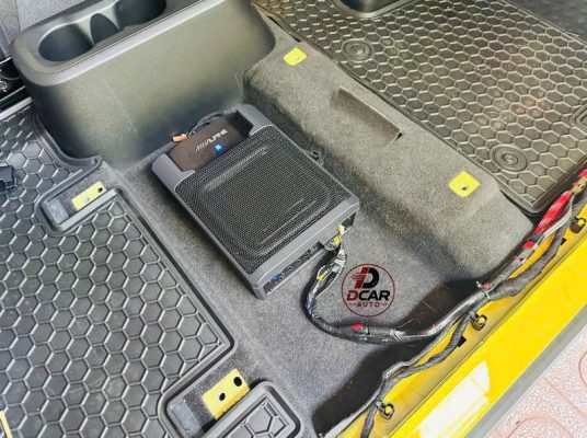 Âm thanh Vinfast VF3 nâng cấp,trải nghiệm hệ thống đỉnh cao cho ô tô điện VF3.Dcar Auto chuyên Lắp loa sub Vinfast VF3.