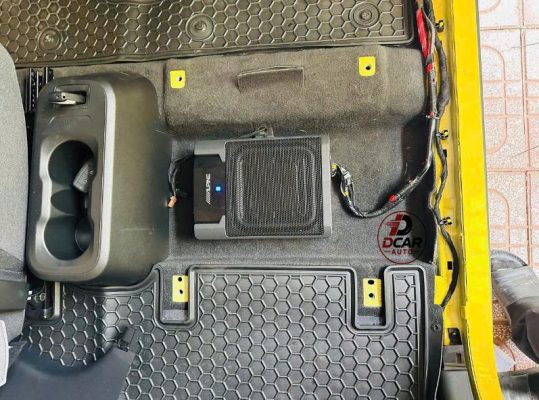 Lắp loa sub Vinfast VF3 loa Alpine PWE-M770