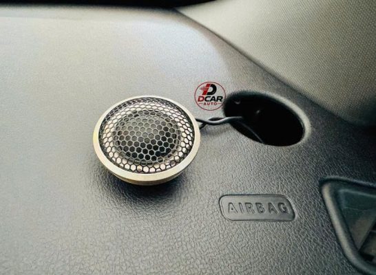 Độ loa Treble Vinfast VF6 bổ sung âm Mid cao cấp cho hệ thống âm thanh nguyên bản.