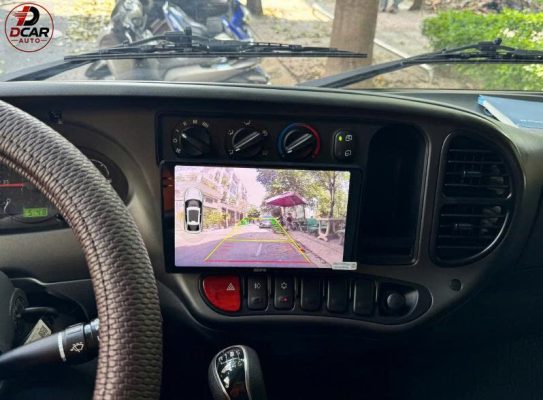 Màn hình Hyundai N250SL tích hợp camera lùi AHD rõ nét.