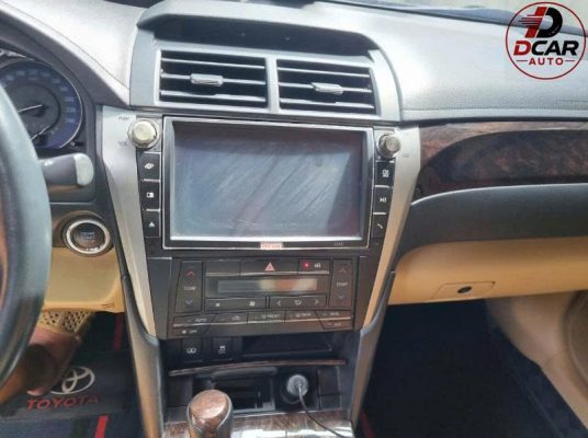 Màn Hình Toyota Camry 2015 nguyên bản.