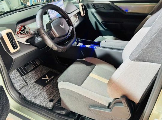 Lắp thảm lót sàn Vinfast VF3 Quận 12 tại Dcar Auto.